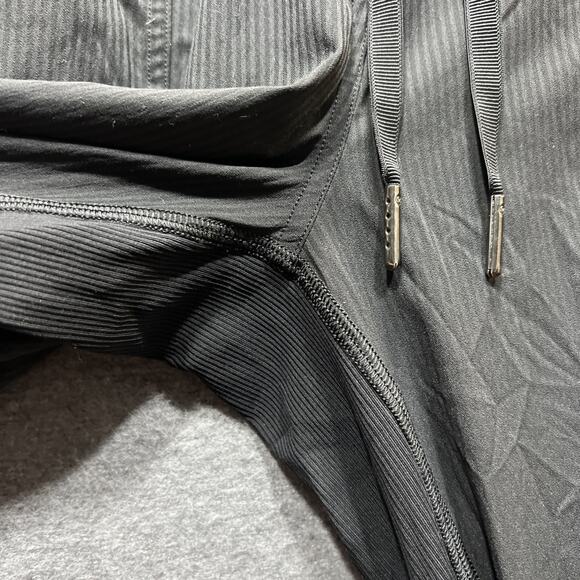 Lululemon Dance Studio Mid-Rise Cropped Jogger Black Womesn Size 8 LW6CDQS #001 - Picture 15 of 16